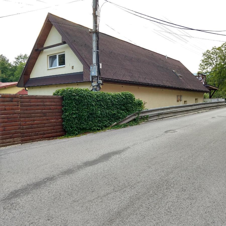 Apartman Tajov Pre 5-6 Osob, Privatne Parkovanie A Terasa Exterior photo